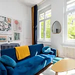 Plein Centre, Parking Prive Et Securise Hors Suv , 1 Lit Et 1 Couchage D'appoint Pour Enfant *