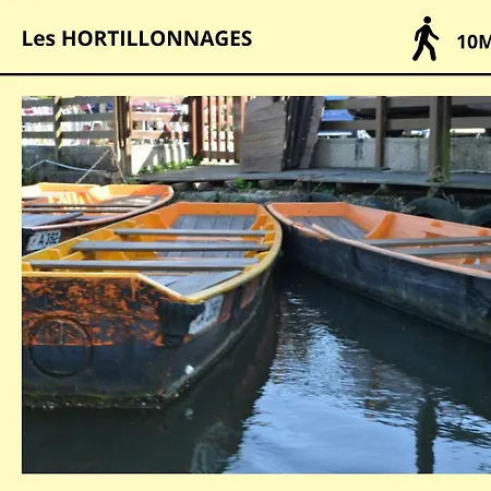 Plein Centre, Parking Privé Et Securisé Hors Suv , 1 Lit Et 1 Couchage D'appoint Pour Enfant Appartement