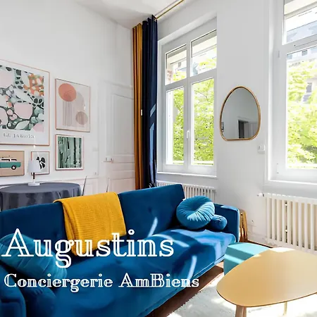 Plein Centre, Parking Privé Et Securisé Hors Suv , 1 Lit Et 1 Couchage D'appoint Pour Enfant Appartement *