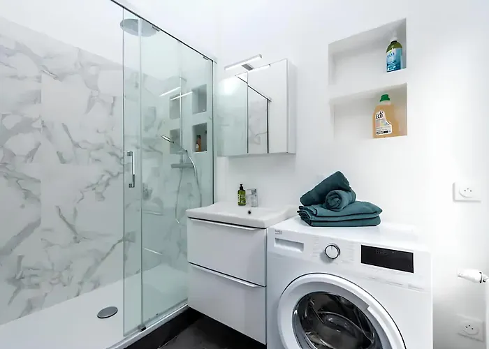 Plein Centre, Parking Prive Et Securise Hors Suv , 1 Lit Et 1 Couchage D'appoint Pour Enfant Apartment Amiens