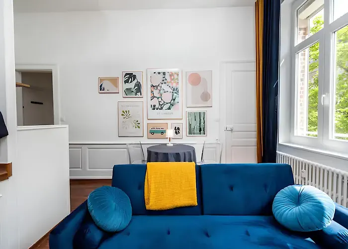 Plein Centre, Parking Prive Et Securise Hors Suv , 1 Lit Et 1 Couchage D'appoint Pour Enfant Apartment *